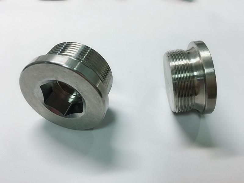 Edelstahlringschraube mit SS-Schlüsselring nach Maß